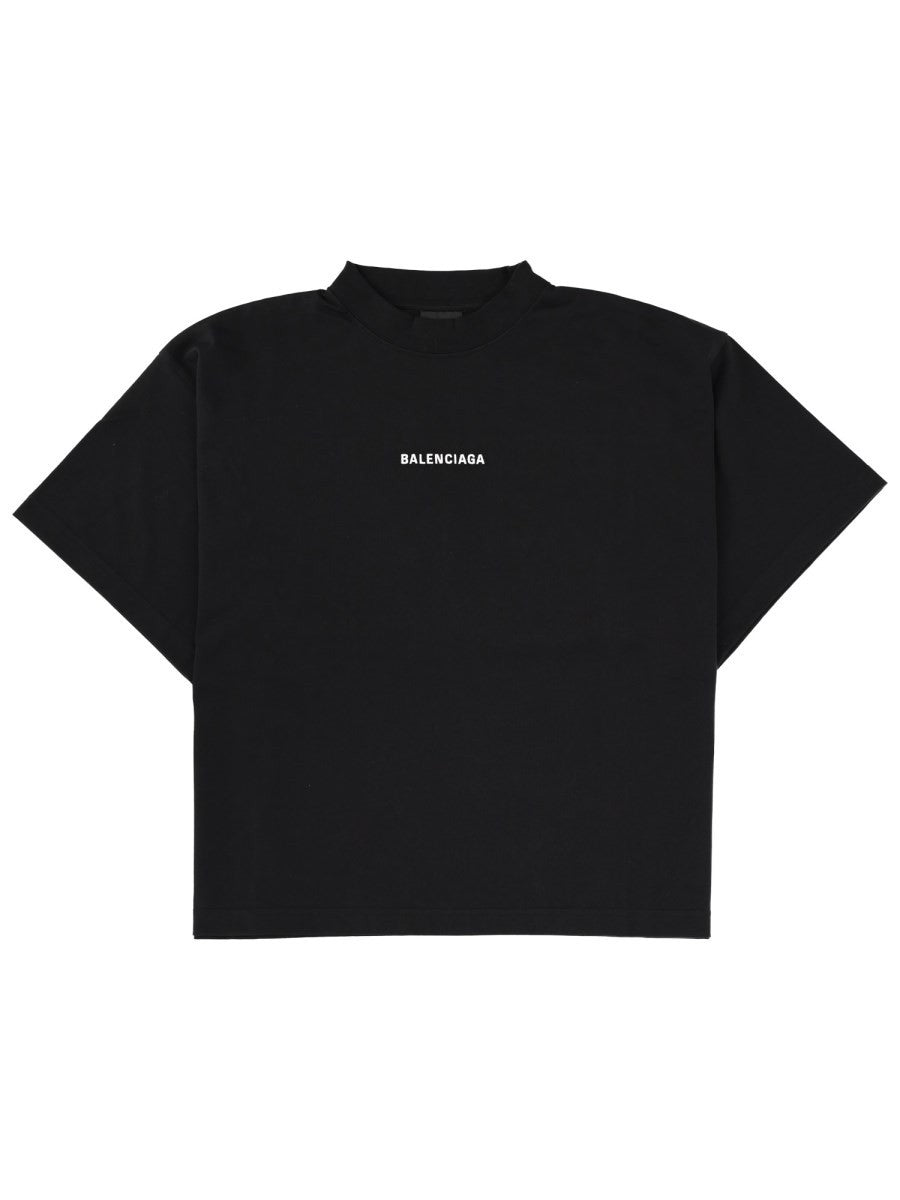 T-SHIRT WITH LOGO