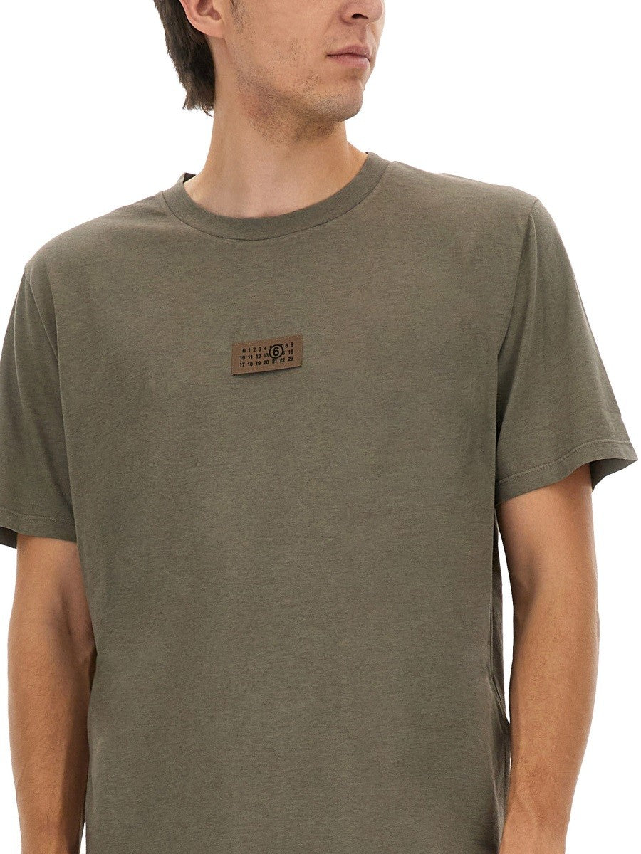 T-SHIRT WITH LOGO