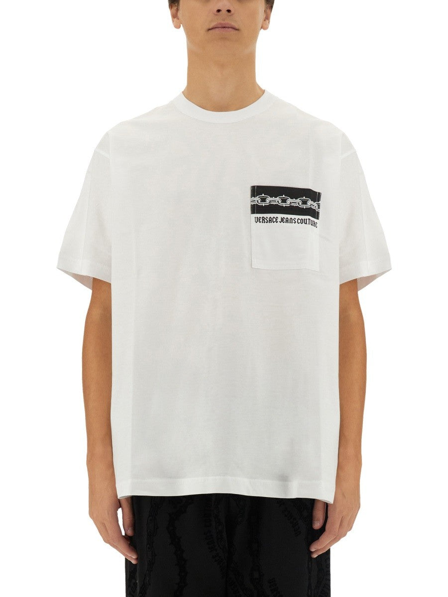 T-SHIRT WITH LOGO
