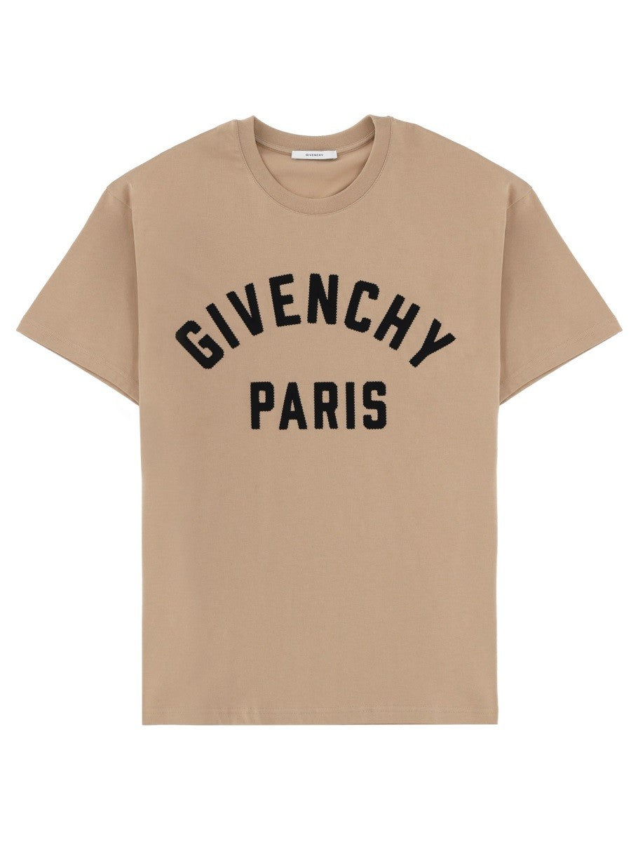 Givenchy - T-SHIRT WITH LOGO t-shirt-with-logo_dfff96a5-e39e-4703-a6e0-37bd7b45291f