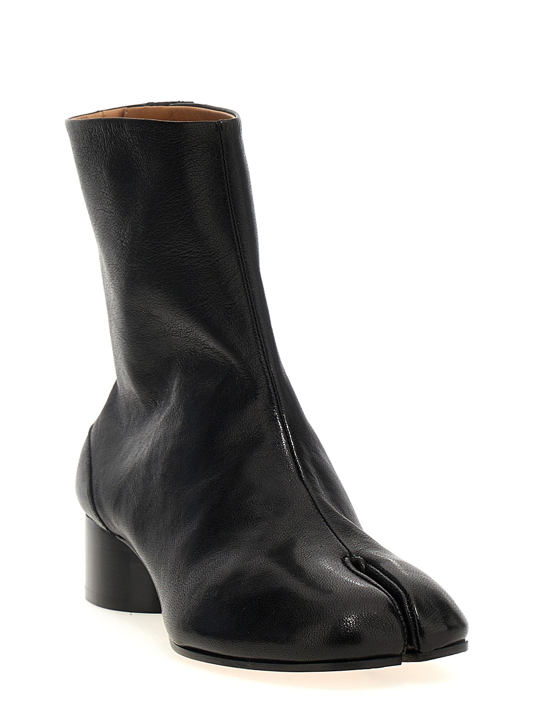 Maison Margiela - 'Tabi' ankle boots tabi-ankle-boots_b8e27801-8bc4-403f-8659-c9ac06bf7919