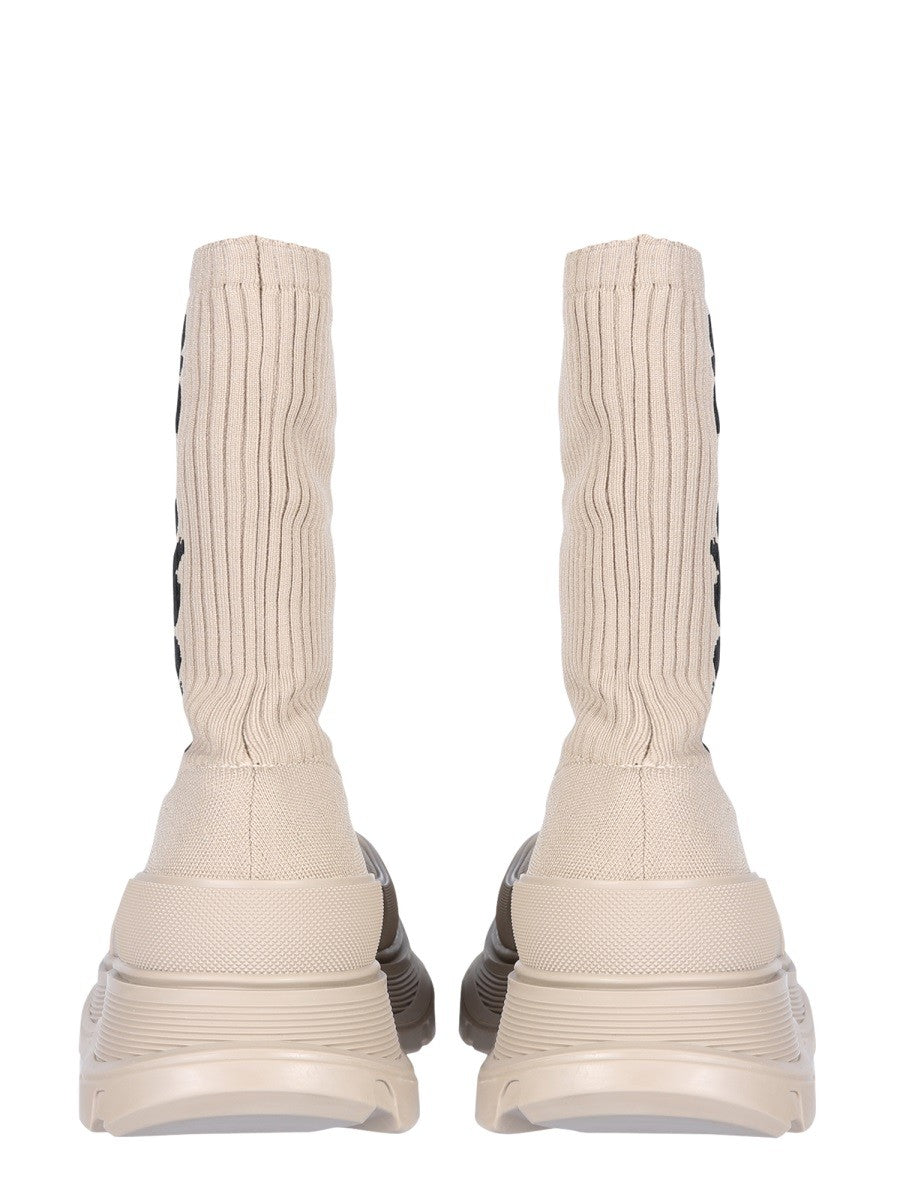 Alexander Mcqueen - TREAD SLICK BOOT tread-slick-boot_b52b440a-4601-4e1d-9f92-0493b6e97161