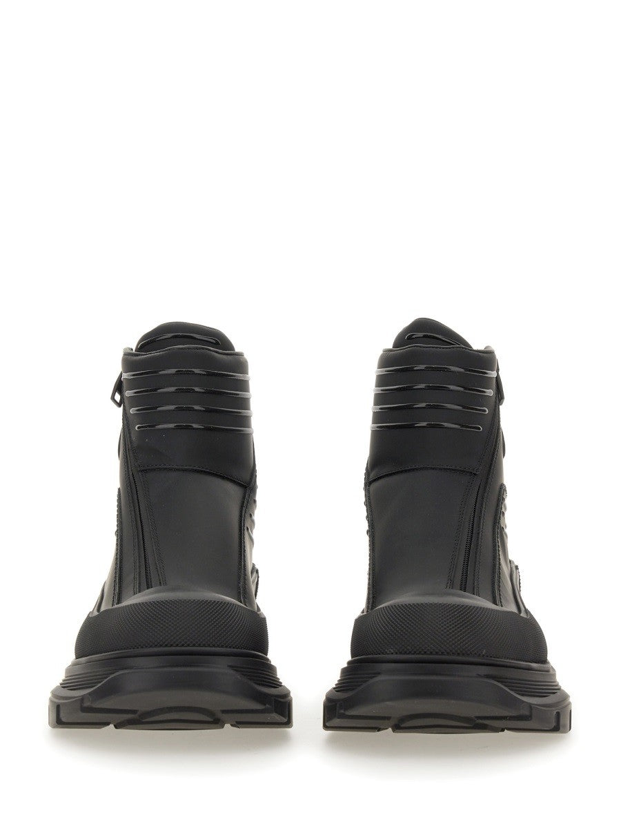 Alexander Mcqueen - TREAD SLICK MOTORCYCLE BOOT tread-slick-motorcycle-boot_61269071-7915-4d6b-942e-9731c879913e
