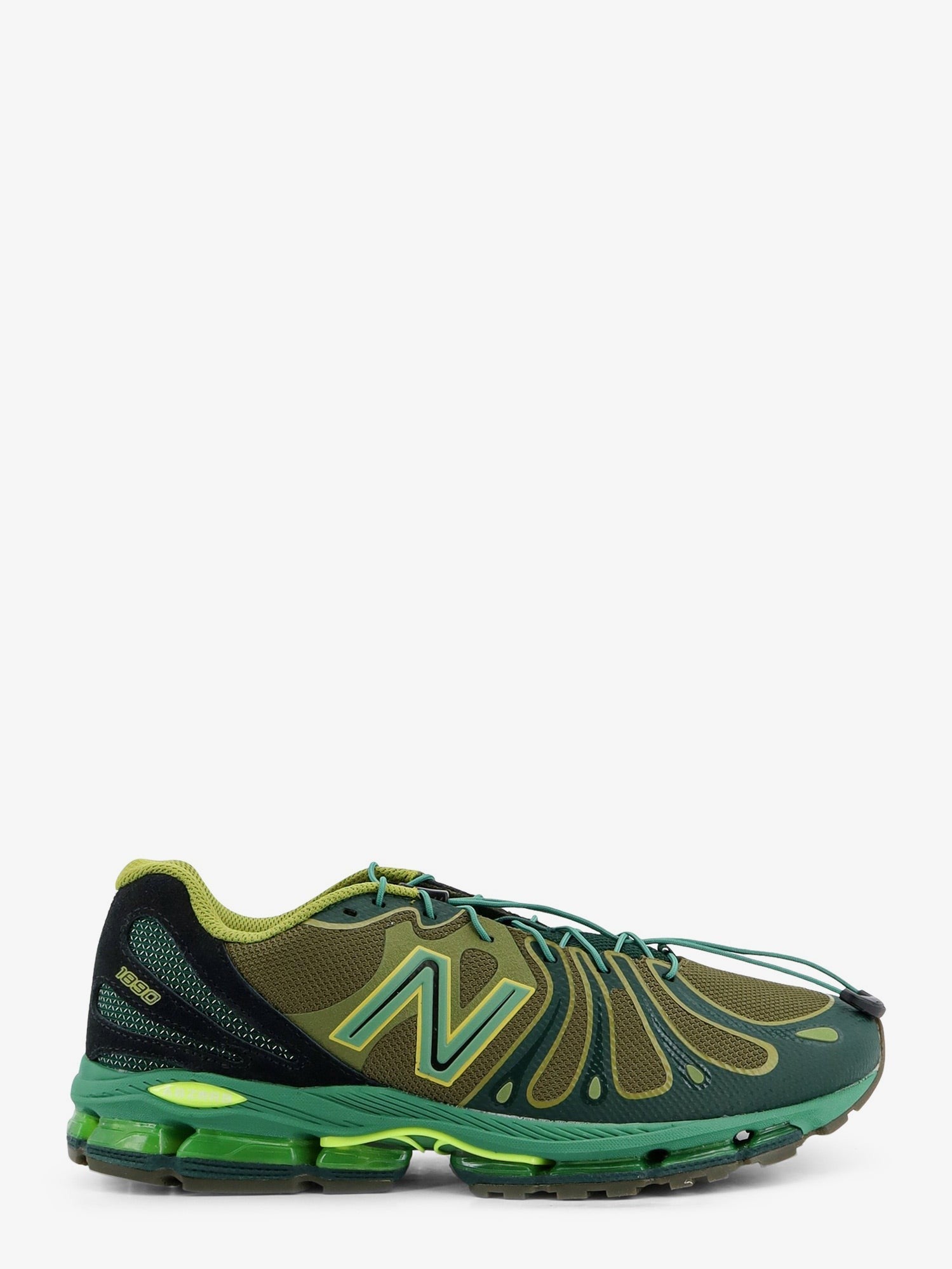 New Balance - U18907 mesh sneakers with iconic side logo u18907-mesh-sneakers-with-iconic-side-logo_b8d7b01e-c88d-4273-aa01-730c0b59692b