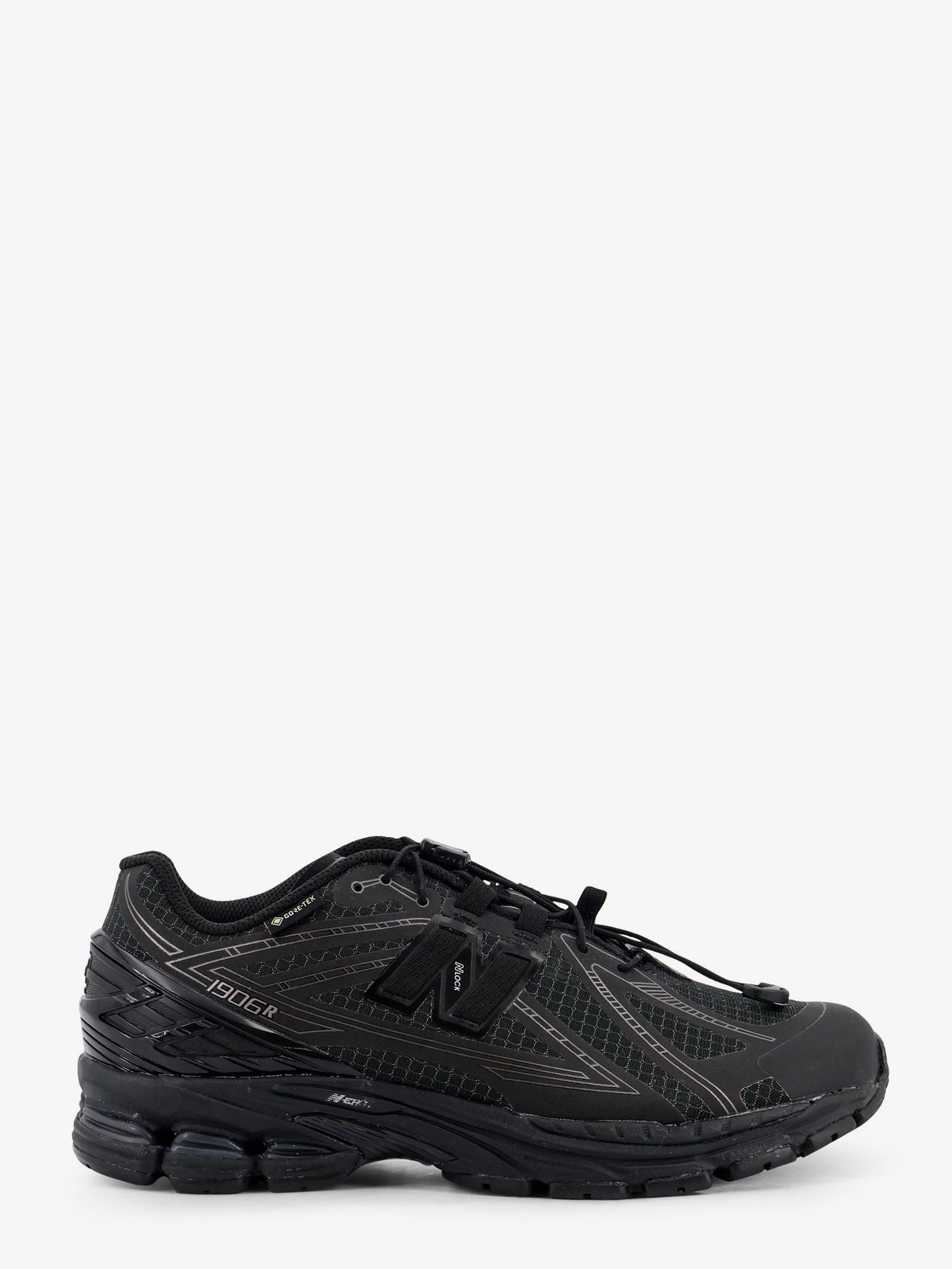 New Balance U190631 Gore-tex sneakers with side logo