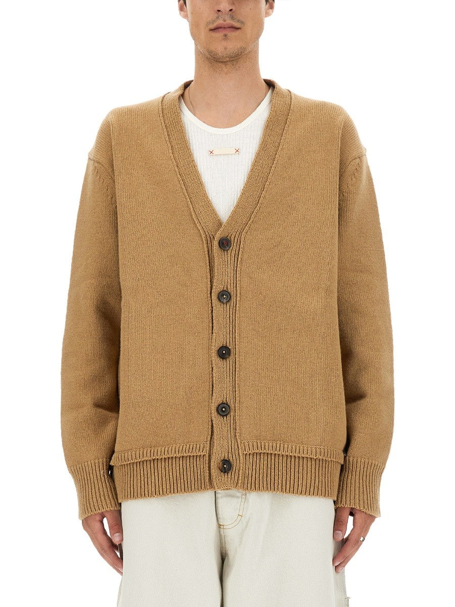 V-NECK CARDIGAN