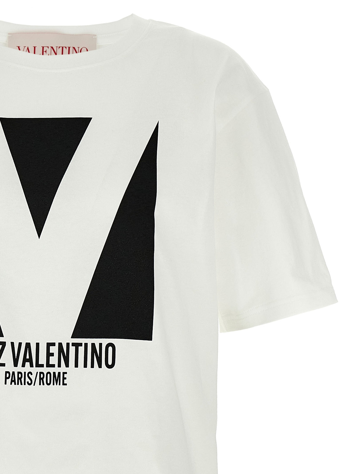 Valentino Garavani - Valentino Garavani 'Chez Valentino' T-shirt valentino-garavani-chez-valentino-t-shirt_6c03825f-e04c-45e9-99cc-2277bf749bd3