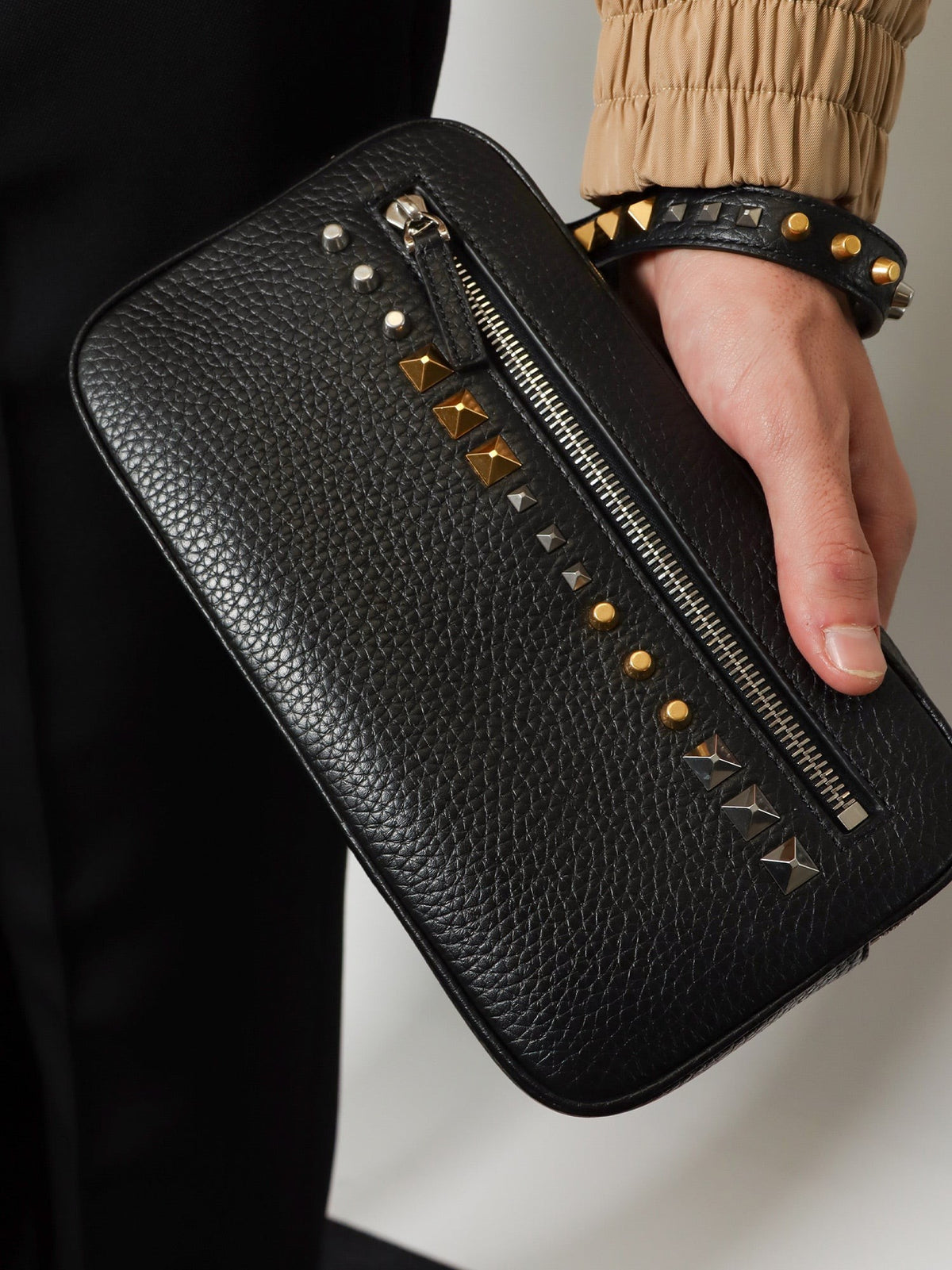 Valentino Garavani - Leather clutch
