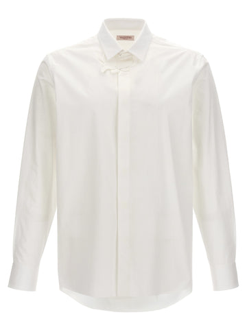 Valentino Garavani - Valentino shirt with flower patch valentino-shirt-with-flower-patch_4b988e1b-10bb-4866-a3f9-12481200b32d