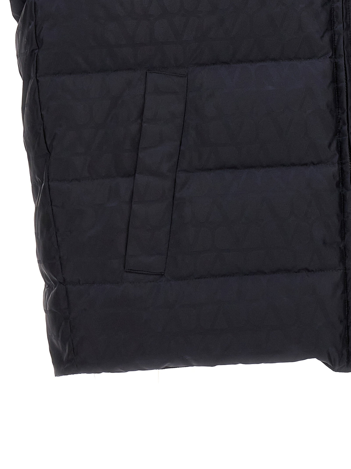 Valentino Garavani - Valentino 'Toile Iconographe' vest valentino-toile-iconographe-vest_ac36bce0-38fc-4905-8ecf-fb6ce7c4f880