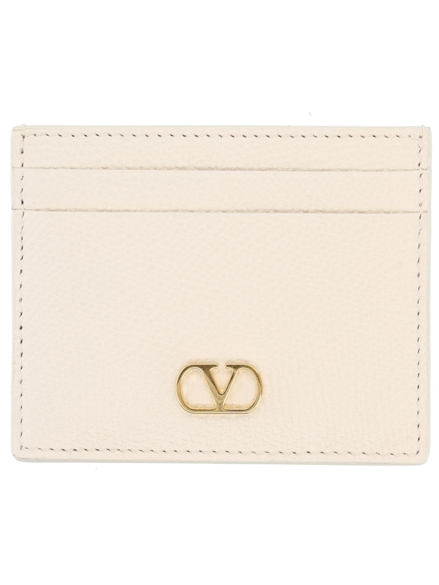 "VLOGO SIGNATURE" CARD HOLDER vlogo-signature-card-holder_c75237b3-4e81-4154-8101-da1061d28aeb