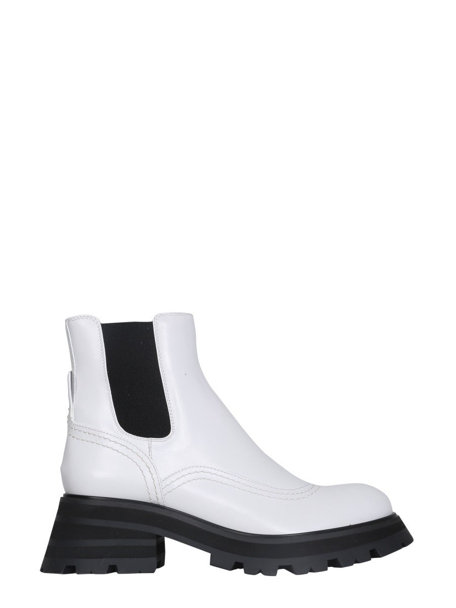Alexander Mcqueen - WANDER CHELSEA BOOTS wander-chelsea-boots_1f026a07-bf7f-4a40-beaa-265bfffae223