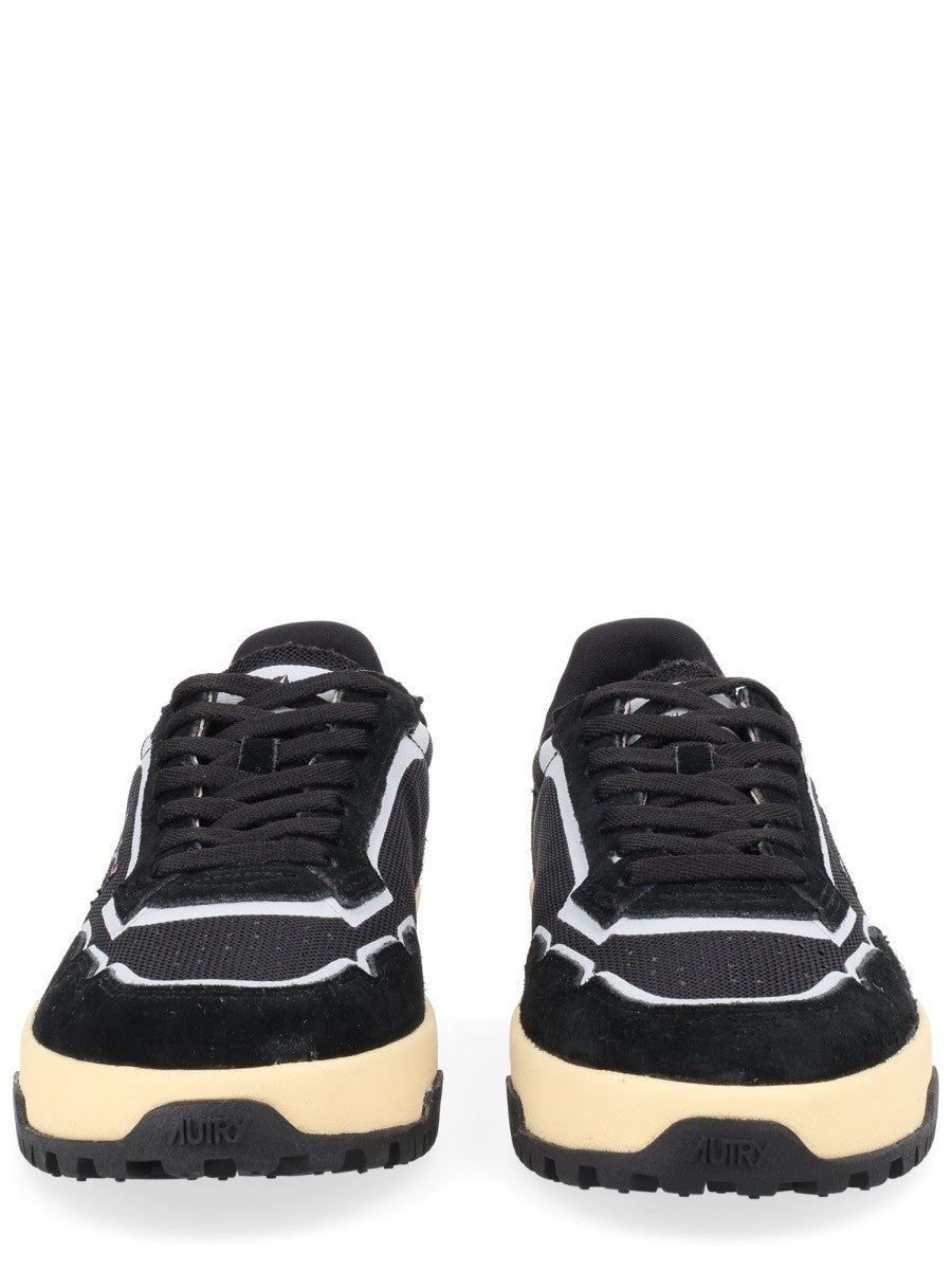 Autry - "WILDPACE LOW" SNEAKER wildpace-low-sneaker_aa50303a-b721-4cb3-b25e-c541ab32f214