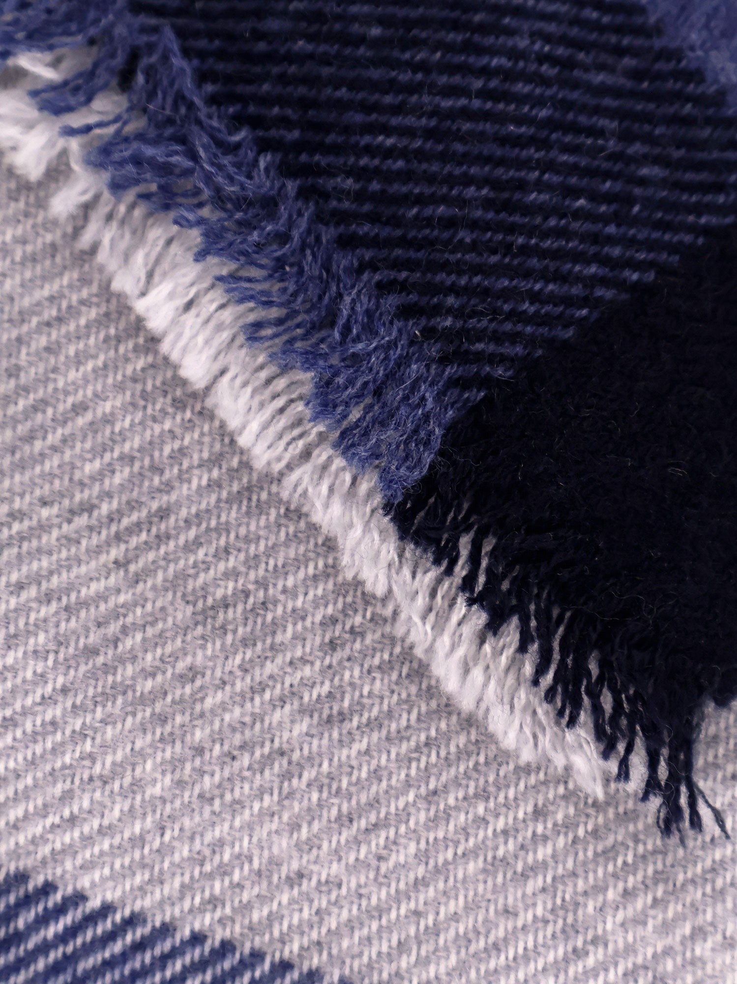 Wool and cashmere scarf