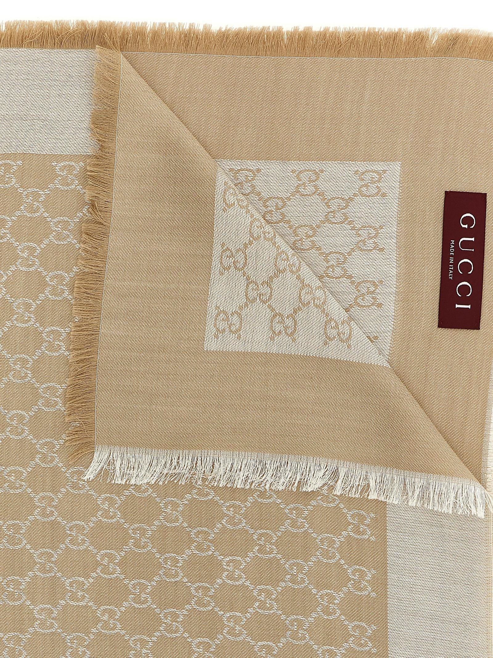 Gucci - Wool and silk shawl GG