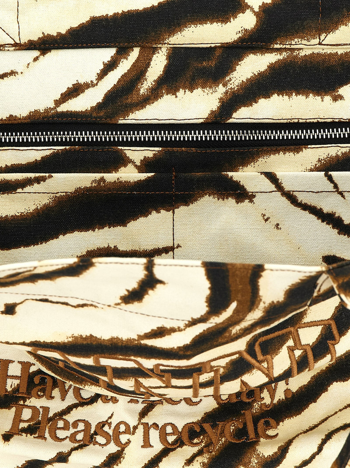 GANNI - 'XXL Zebra' shopping bag