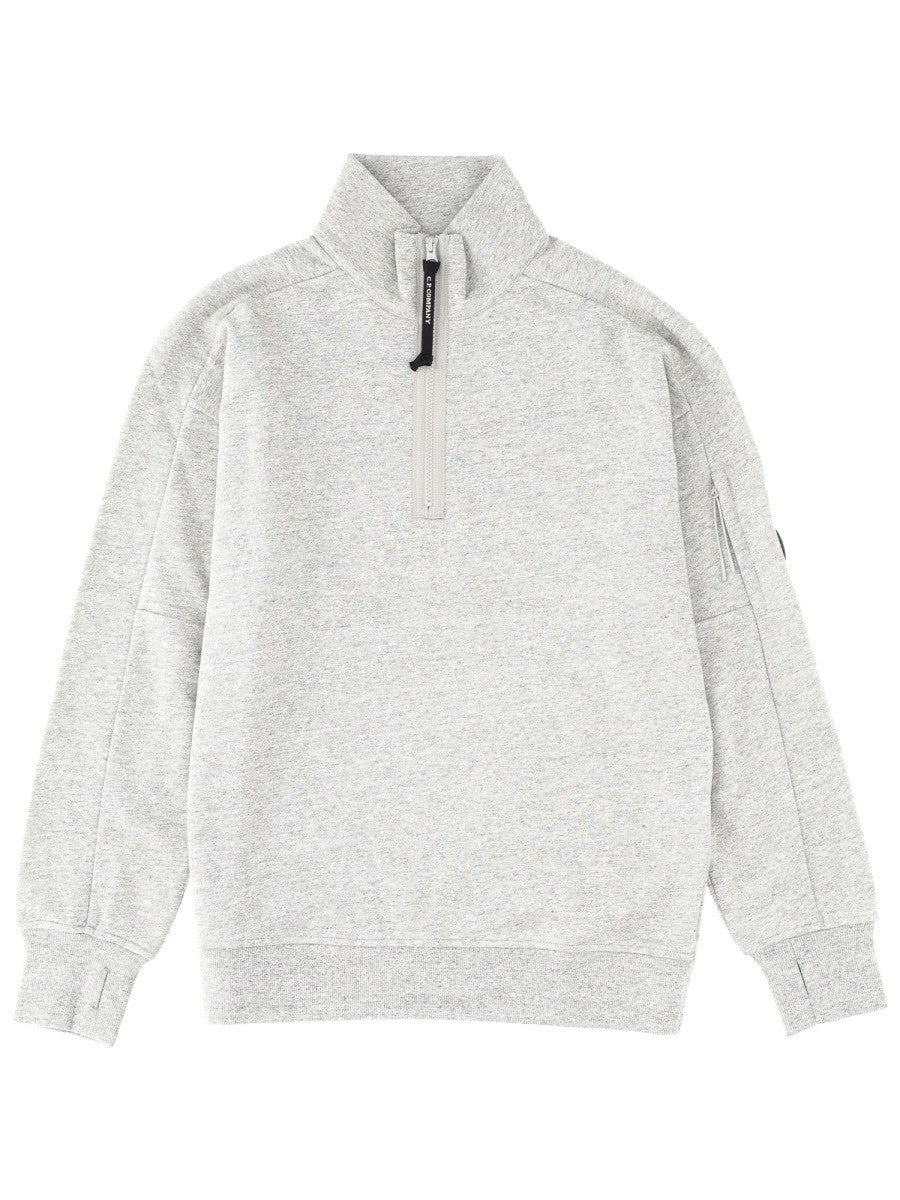 ZIP SWEATSHIRT.