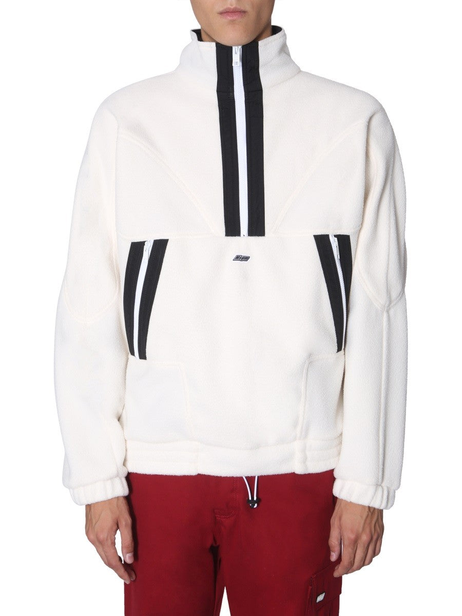 ZIP SWEATSHIRT